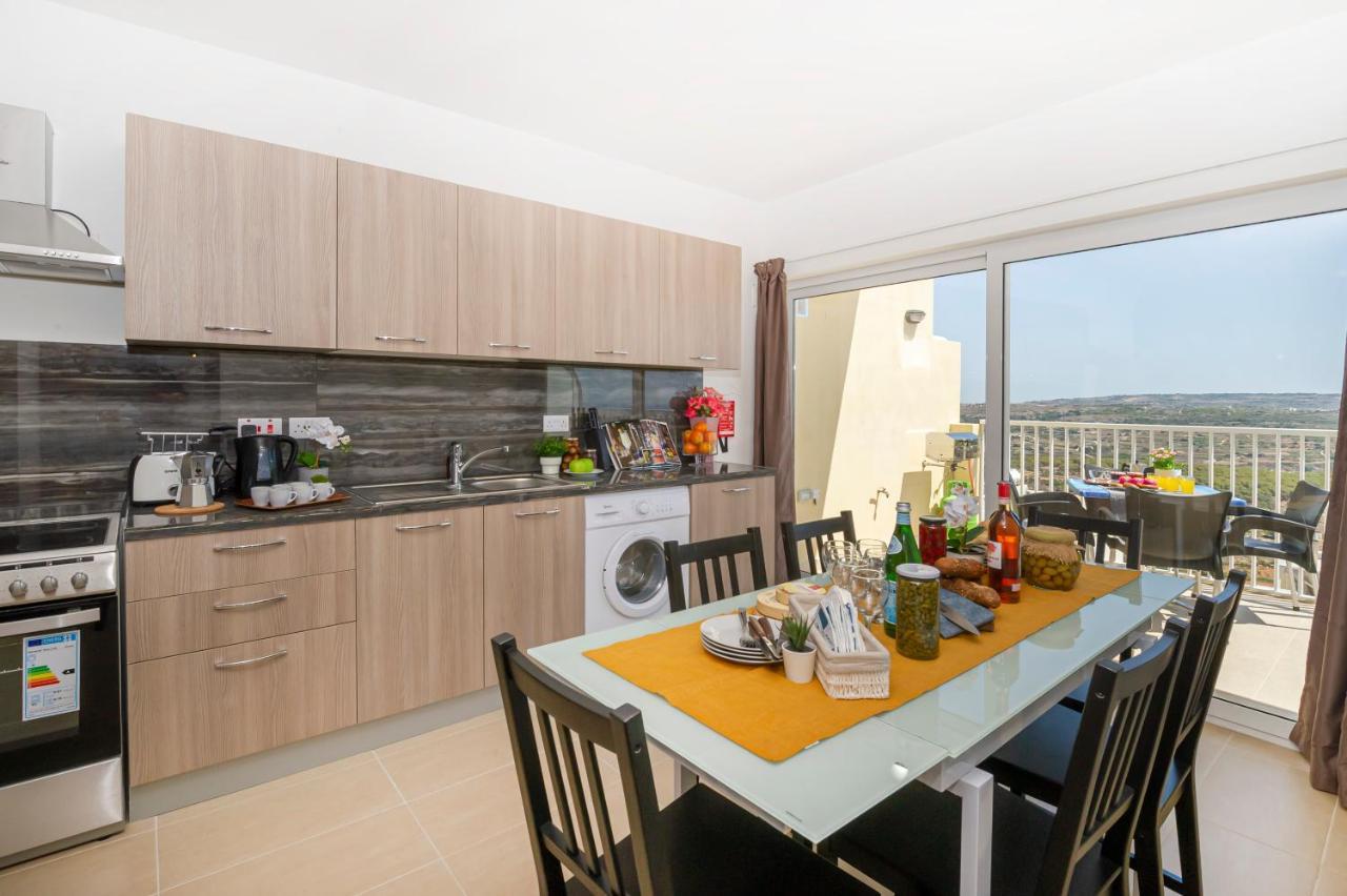 Summer Breeze Apartment With Terrace With Panoramic Views - By Getawaysmalta Mellieħa Exterior foto