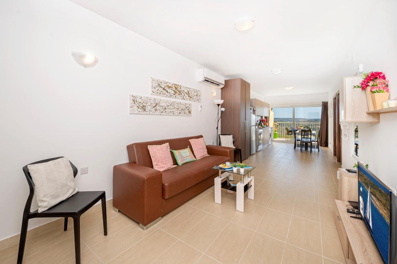 Summer Breeze Apartment With Terrace With Panoramic Views - By Getawaysmalta Mellieħa Exterior foto